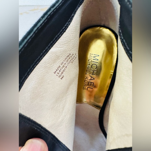 🔥🔥FINAL CLEARENACE 🔥🔥 MICHAEL KORS Black Suede Leather Strap Bootie - Picture 10 of 11